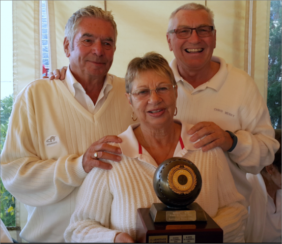 Aussie Pairs 2016 Winners and Chairman.PNG