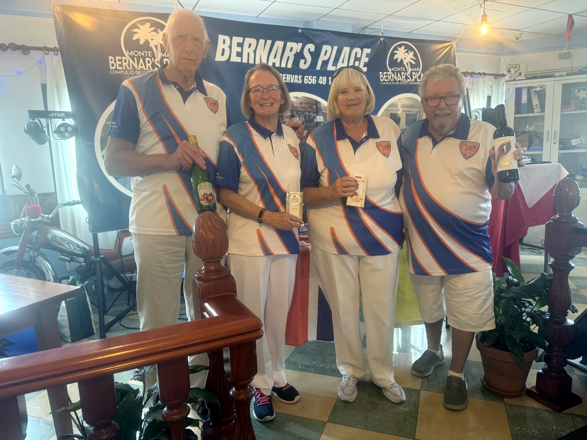 John, Diane, Cindy and Colin mixed rinks runners up.jpg