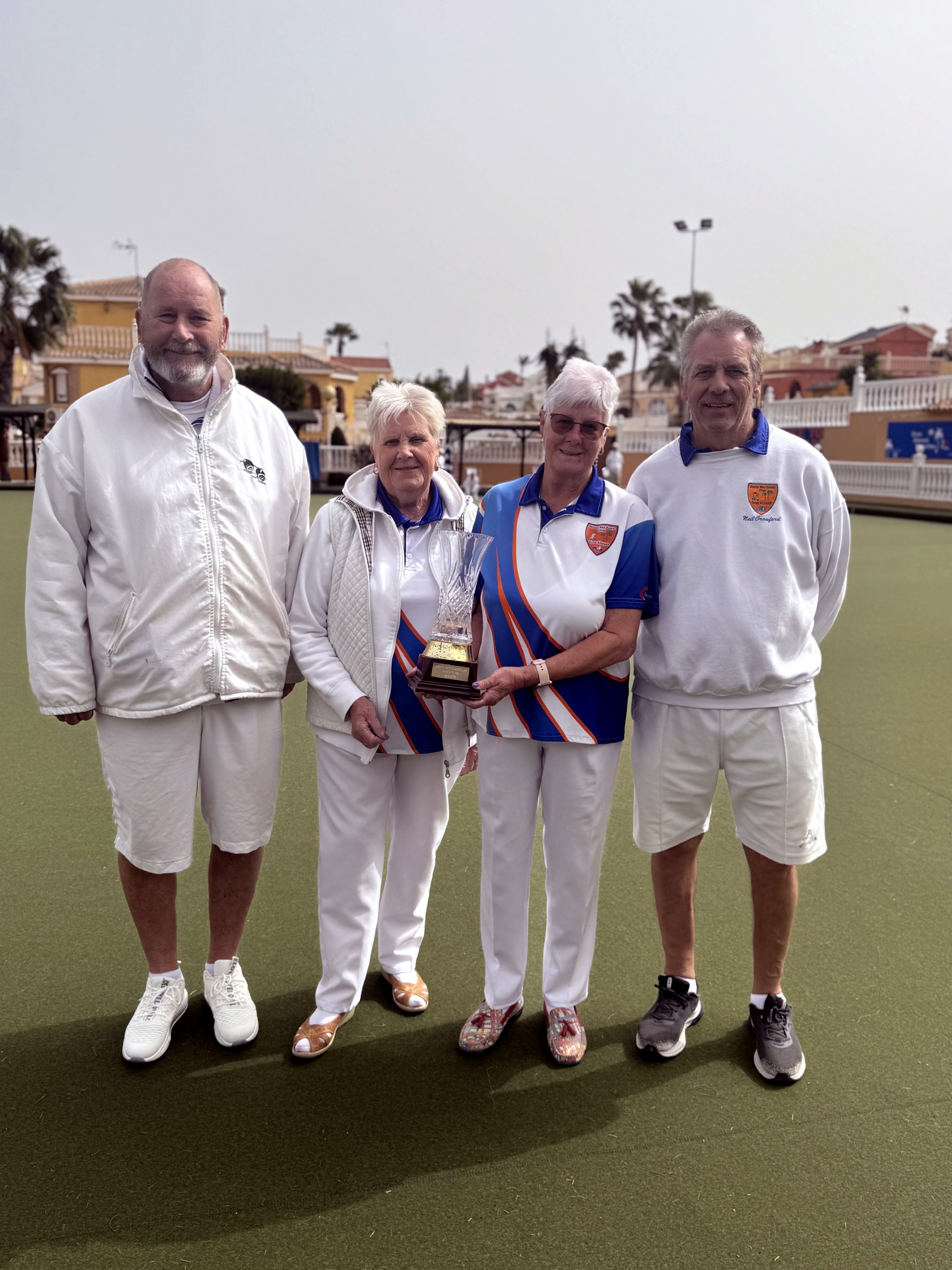 Lynne, Rita, Keith and Neil mixed rinks winners.jpg